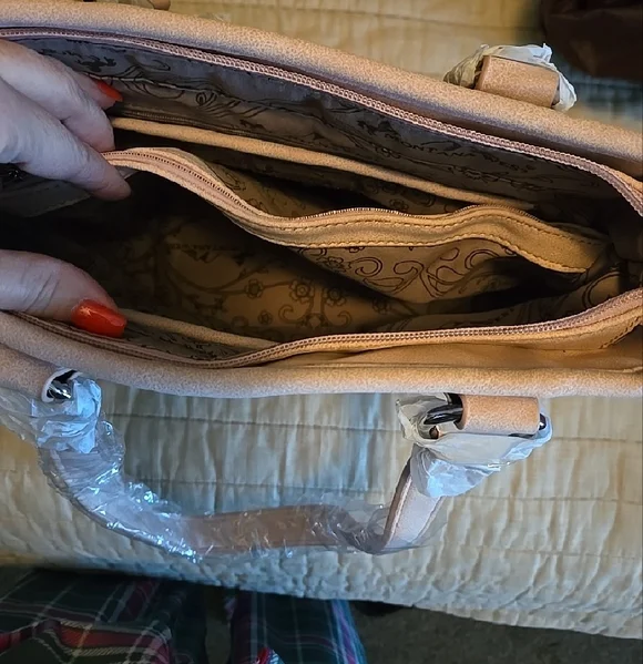 Montana West Blush Pink Embroidered Concealed Carry with Rhinestone Studs - Picture 5 of 14